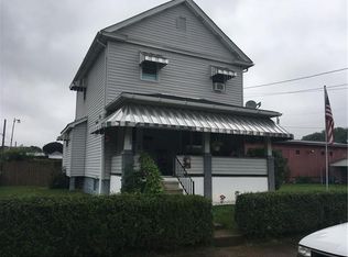 1500 3rd Ave, Ford City, PA 16226