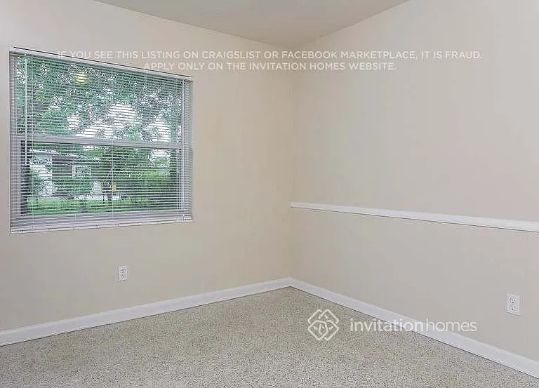 1710 Puritan Ave — Photo 9