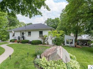 25 Eginton Rd, Mankato, MN 56001