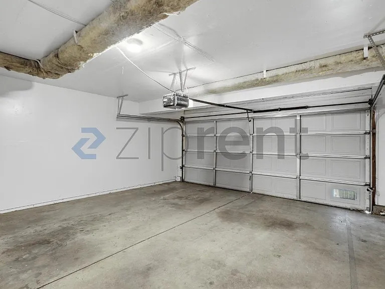 1696 London Cir — Photo 20