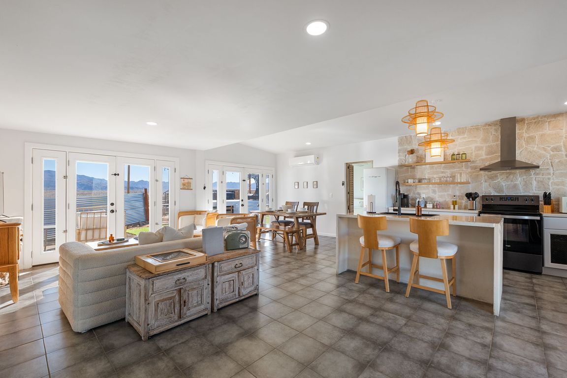 next background image