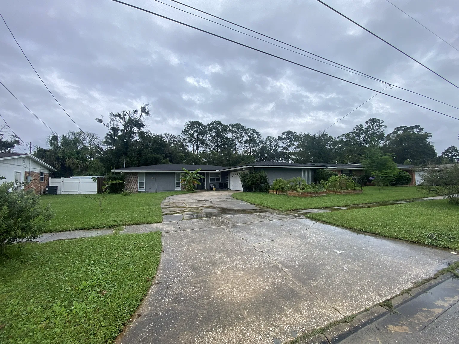 3 bed, 1518 sqft, $2,400 — Photo 1
