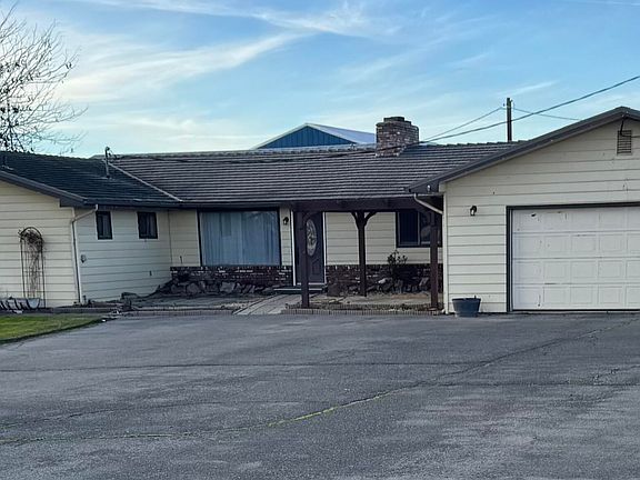 2nd image of 3920 S Olden Way Rd