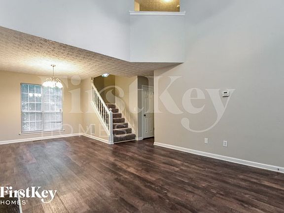 4th image of 125 Dennis Dr