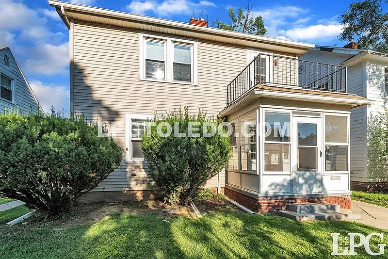 2030 Wyndhurst Rd
