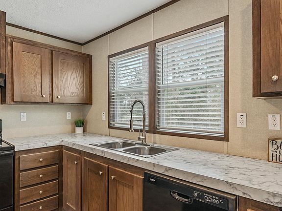 5th image of 22604 Brierwood Dr