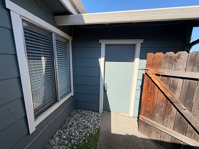 2918 Sunbird Dr — Photo 34
