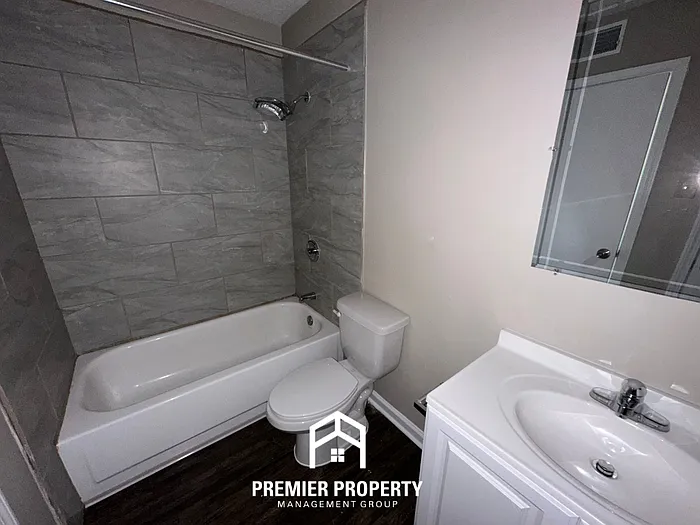4389 Vancouver Cv — Photo 12