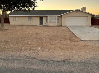 15570 Erie Rd, Apple Valley, CA 92307