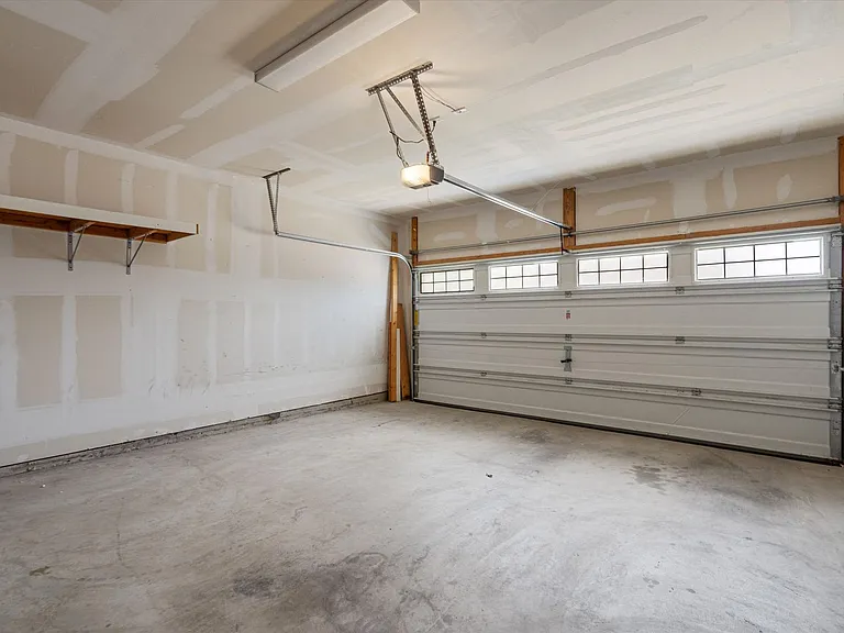 2950 E Old Settlers Blvd #37 — Photo 31
