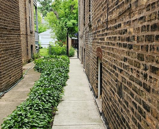 4th image of 2431 N Kimball Ave