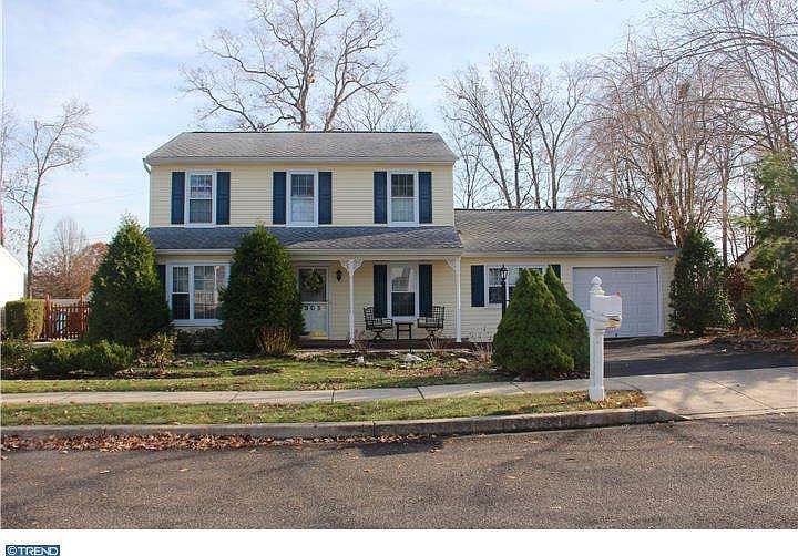 1st image of 305 Stormfield Dr