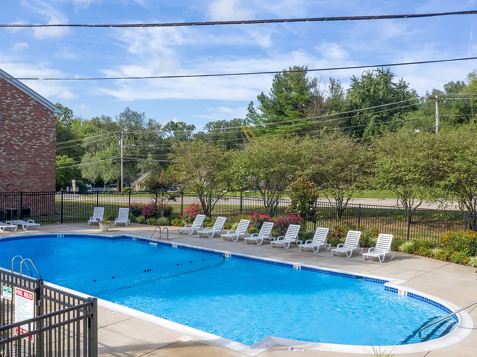 Heritage Court Apartments