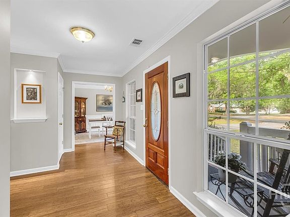 5th image of 27 Oak Side Court