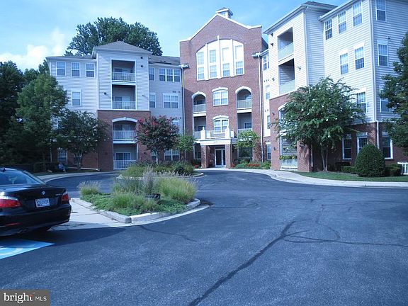 2nd image of 2610 Chapel Lake Dr APT 305