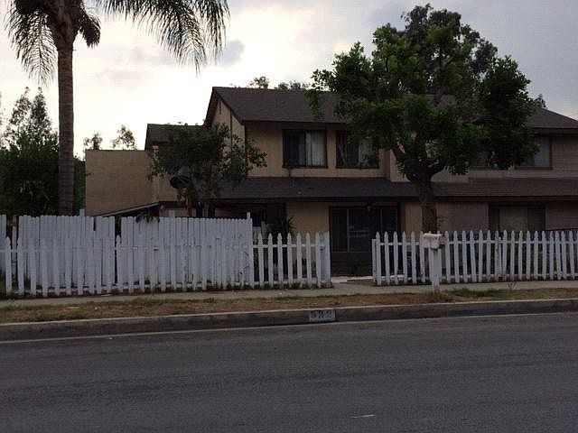 1st image of 532 E Skylark Dr