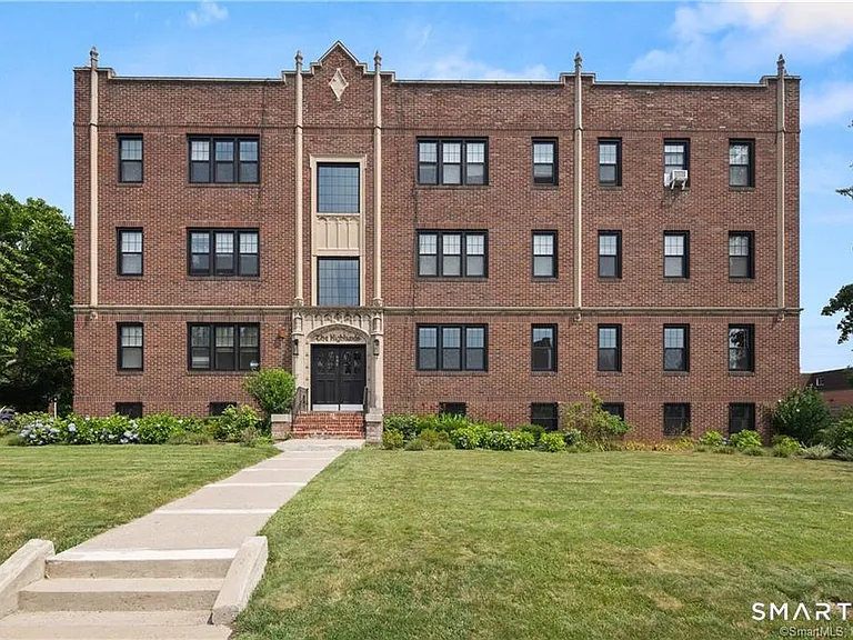684 Farmington Ave #B6 — Photo 1