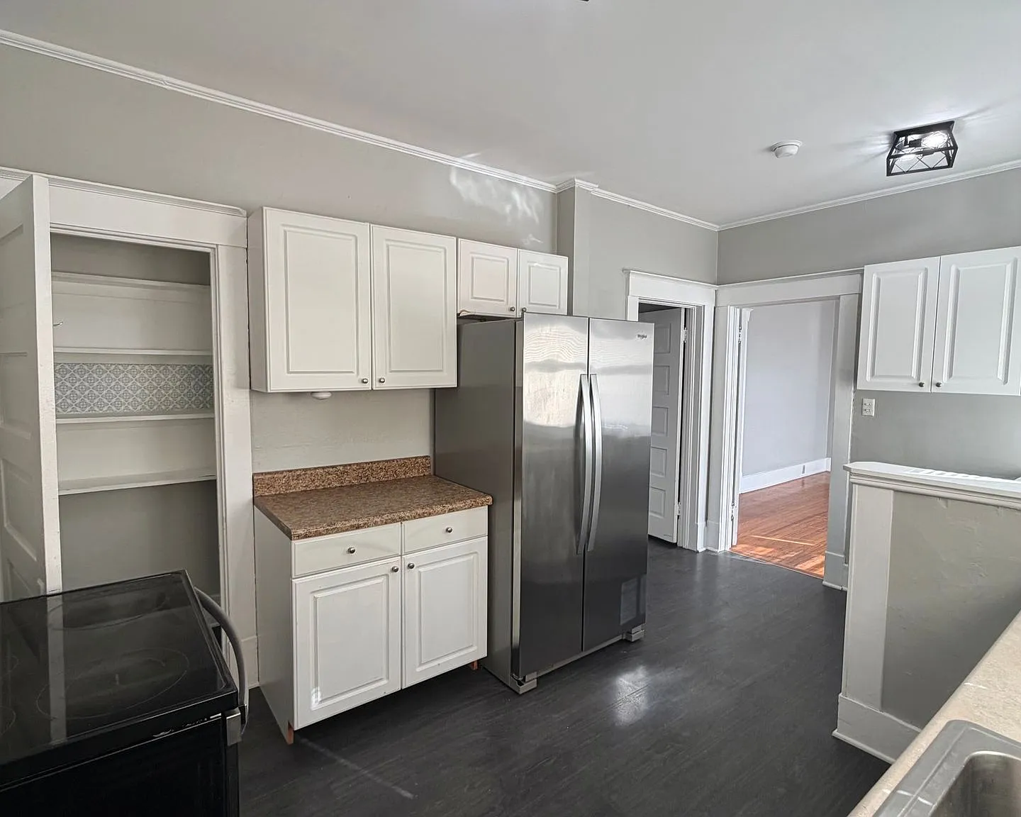 Charming 2-Bedroom, 2-Bath Home in Ardsley Park — Photo 4