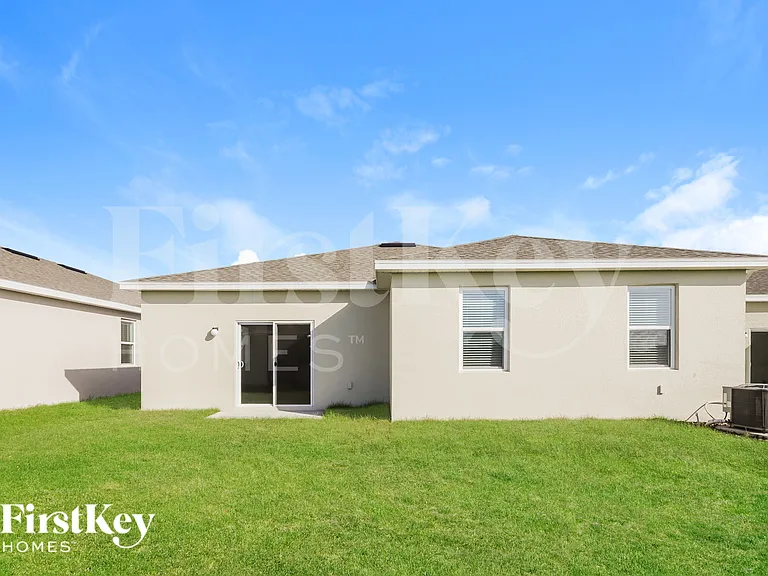 585 Crown Rose Dr — Photo 14
