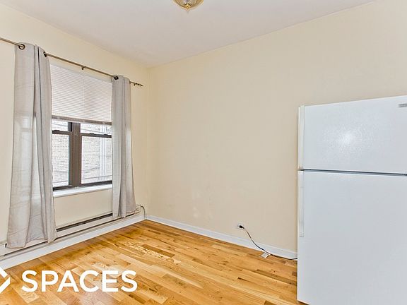 2nd image of 3722 N Pine Grove Avenue # W1 Fl 1ST