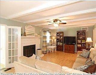 4th image of 2424 Laurel Cove Dr