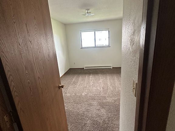 3rd image of 520 13th St S APT 3