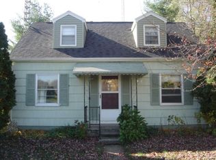 3280 Treat St, Adrian, MI 49221