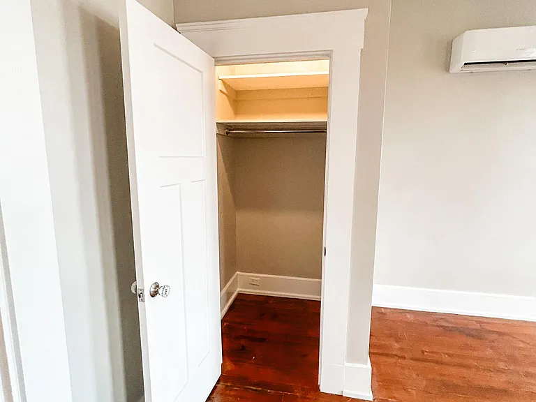 1610 Main St #4F — Photo 11