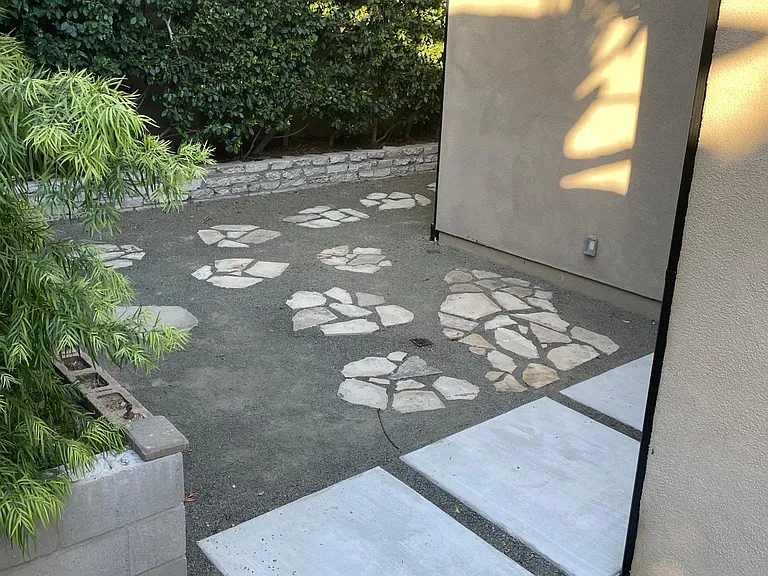 1330 S Sierra Bonita Ave — Photo 8