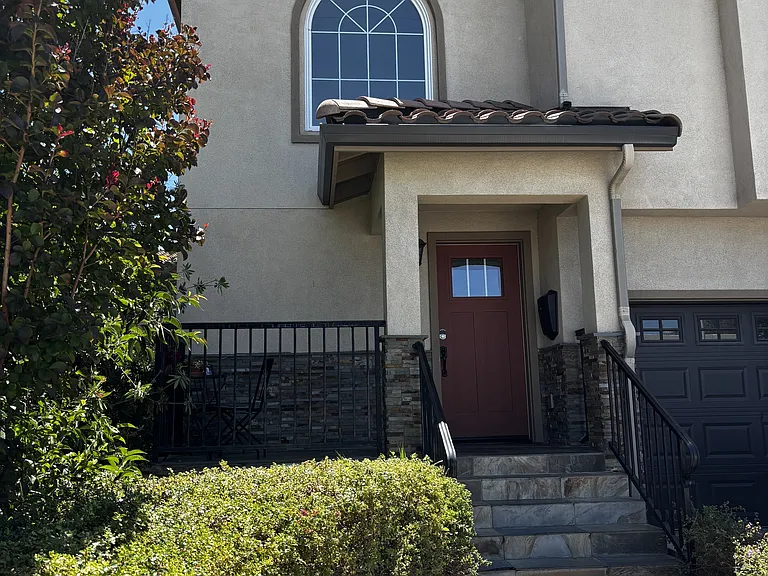 840 Civic Center Dr — Photo 4