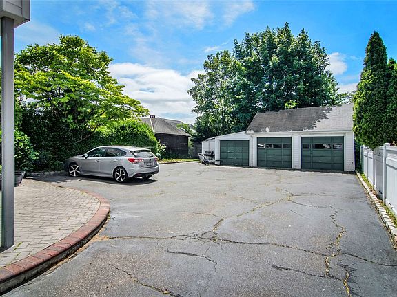 3rd image of 38 Avenue B