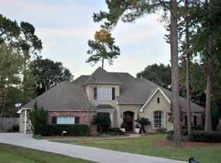 321 Winchester Cir, Mandeville, LA 70448