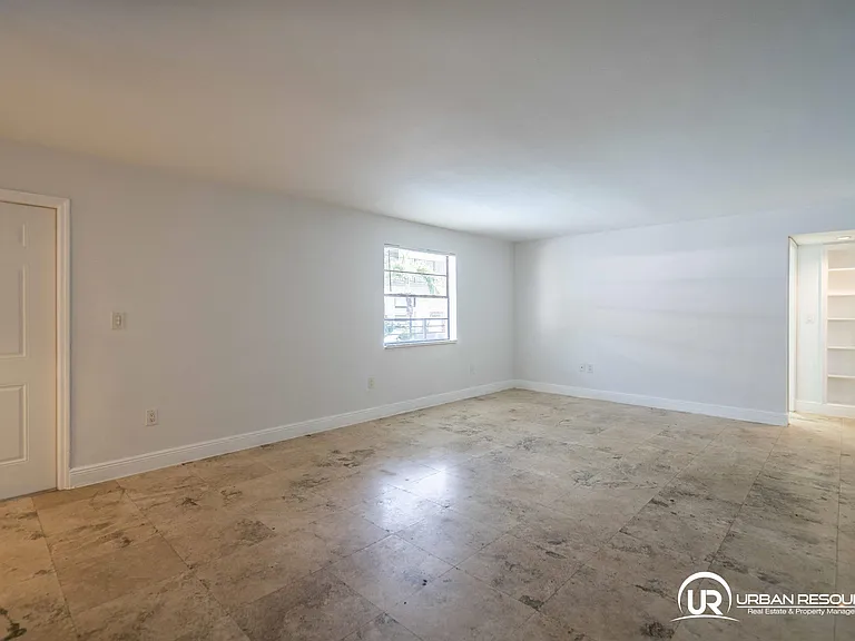 3265 Virginia St #11 — Photo 13
