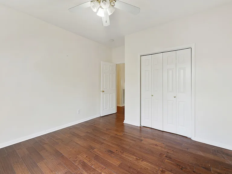 4933 Alexis Dr — Photo 25