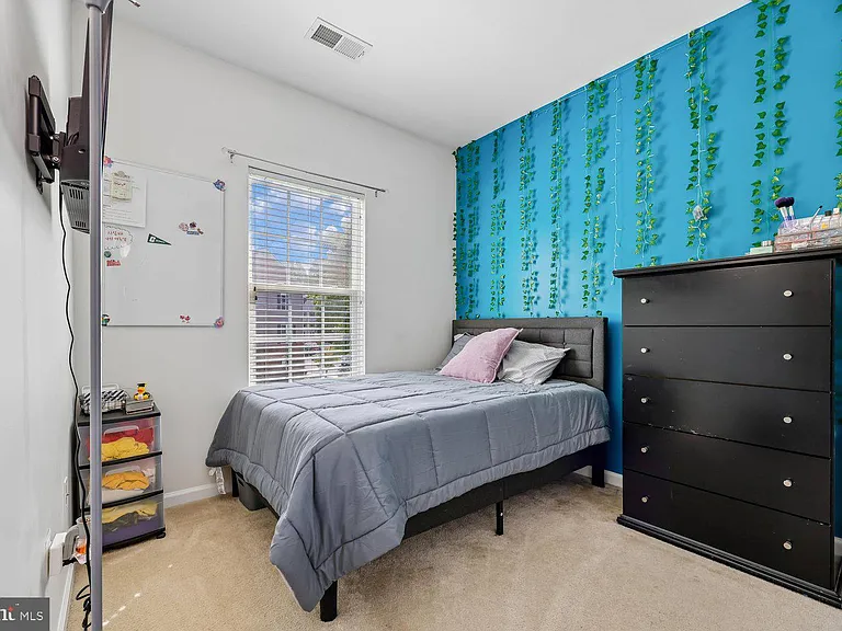 11672 Emerald Green Dr — Photo 20