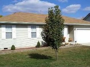 1229 Lacy Dr, Lebanon, MO 65536