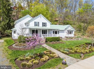 17545 Old Waterford Rd, Leesburg, VA 20176