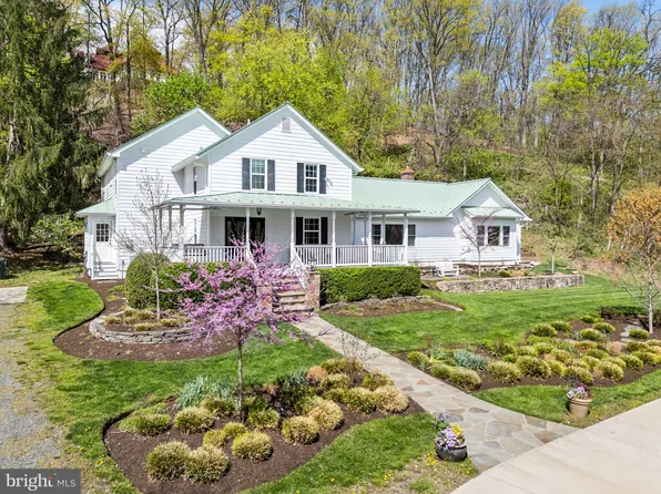 17545 Old Waterford Rd, Leesburg, VA 20176