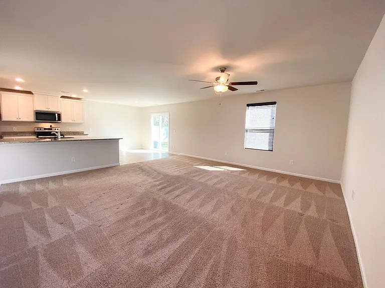 1611 Gate Hill Rd SE — Photo 4