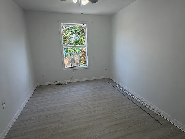 311 N 11th St — Photo 5