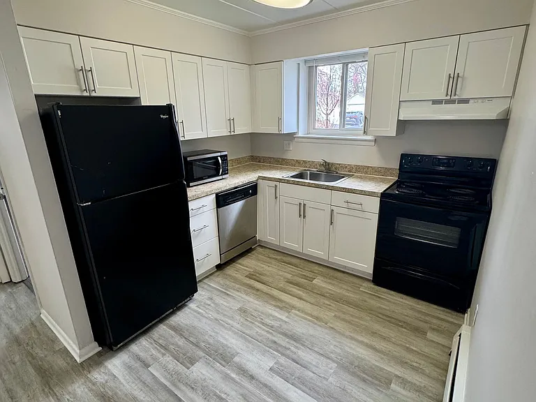 Kitchen | Lincoln Court Apartments Kitchen | Lincoln Court Apartments