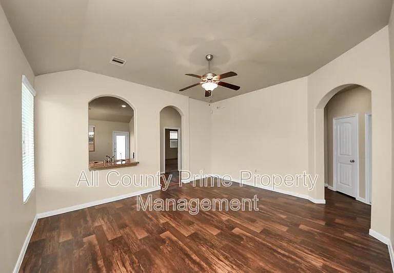 5234 Corbridge Glen Ct — Photo 2