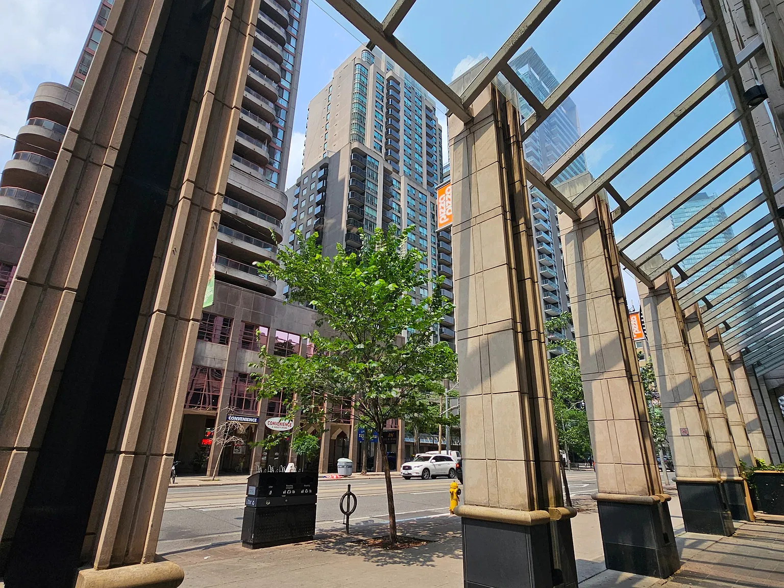 1 bed, $2,400 — Photo 3