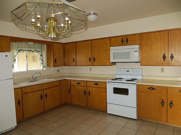 5th image of 5239 E Boise St