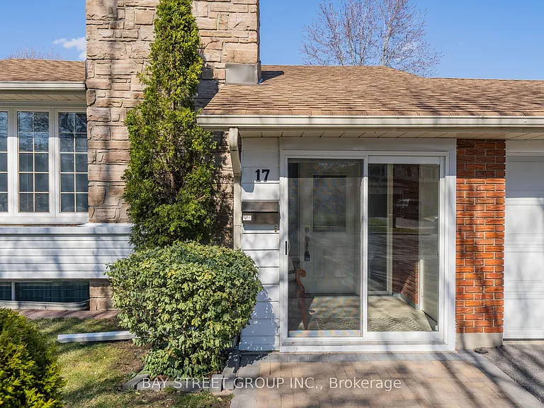 17 Kilkenny Dr #LOWER — Photo 2