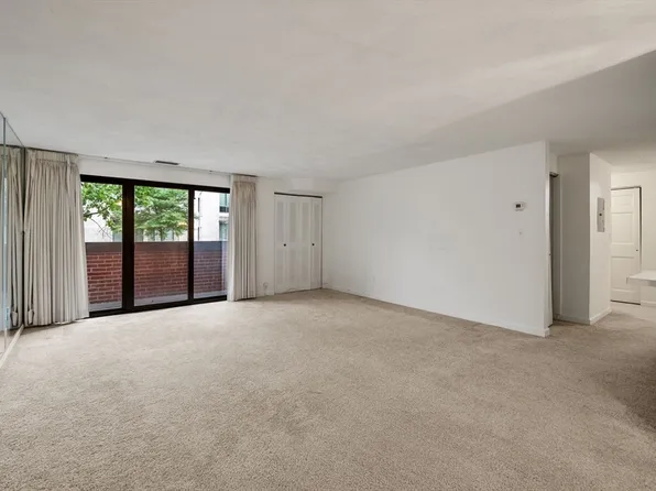 1600 Massachusetts Ave APT 205, Cambridge, MA 02138