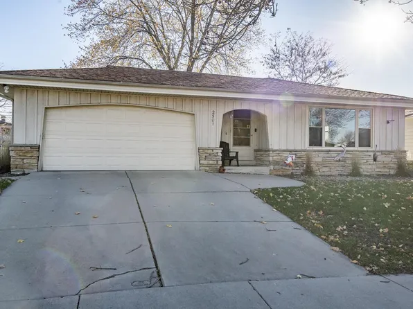 2501 West Grange AVENUE, Milwaukee, WI 53221