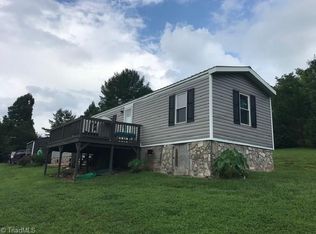 204 Green Meadow Ln, Boomer, NC 28606