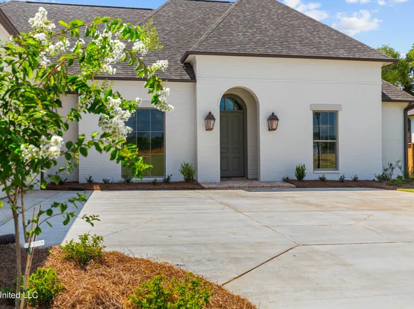 222 Parke Dr, Ridgeland, MS 39157