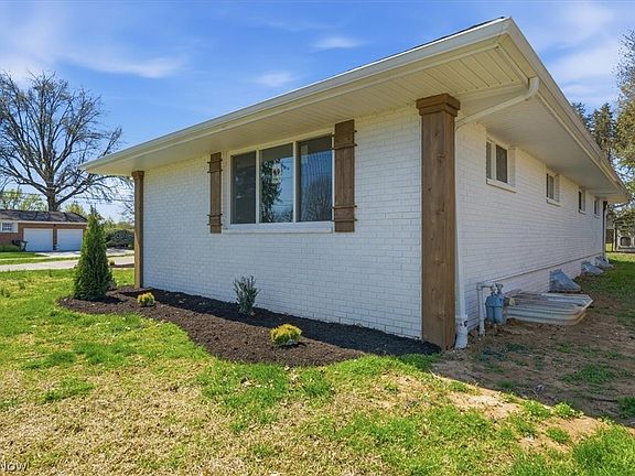 5th image of 801 Westview Dr